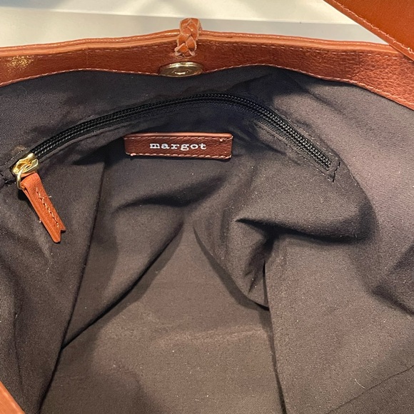 Margot Hobo bucket handbag - Picture 4 of 10